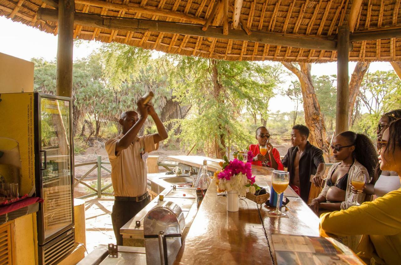 Tsavo Maneatersヴィラ エクステリア 写真
